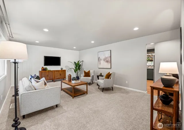 Photo 3 of Single family home for sale at 1245 6th Avenue Se, Issaquah, WA 98027 | MLS# NWM2571284 | Listing updated on 2026-09-25