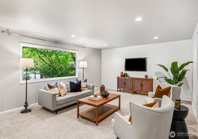 Photo 4 of Single family home for sale at 1245 6th Avenue SE, Issaquah, WA 98027 | MLS# NWM2571284 | Listing updated on 2026-09-25