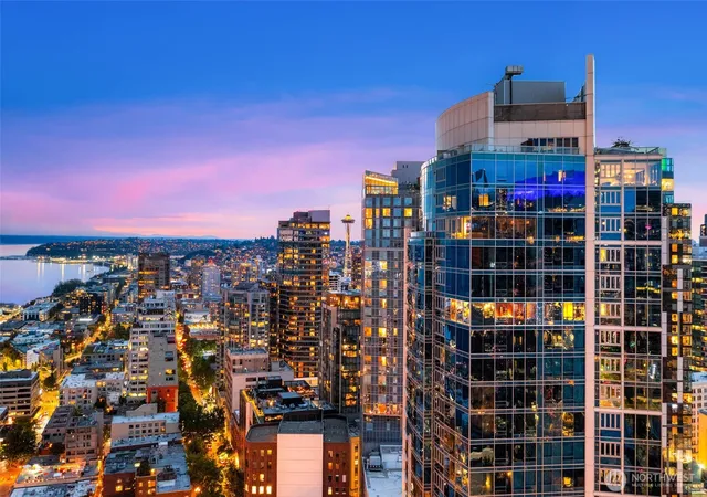 Photo 1 of Sale Pending at 1521 2nd Avenue #3303, Seattle, WA 98101 | MLS# NWM2571302 | Listing updated on 2026-10-01