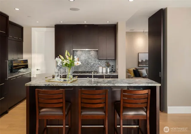 Photo 4 of Sale Pending at 1521 2nd Avenue #3303, Seattle, WA 98101 | MLS# NWM2571302 | Listing updated on 2026-10-01