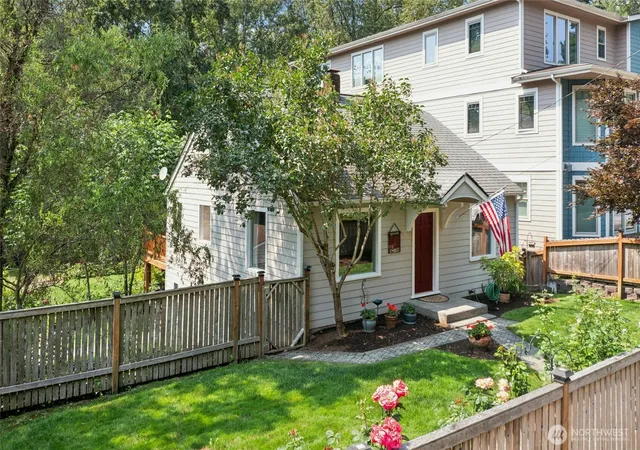 Photo 2 of Sale Pending at 18011 83rd Avenue Ne, Kenmore, WA 98028 | MLS# NWM2571308 | Listing updated on 2026-09-25