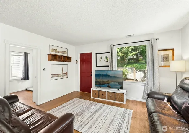 Photo 3 of Sale Pending at 18011 83rd Avenue Ne, Kenmore, WA 98028 | MLS# NWM2571308 | Listing updated on 2026-09-25