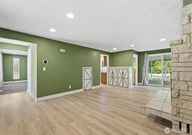 Photo 4 of Single family home for sale at 7804 Bobcat Dr Se, Lacey, WA 98503 | MLS# NWM2571339 | Listing updated on 2026-09-30