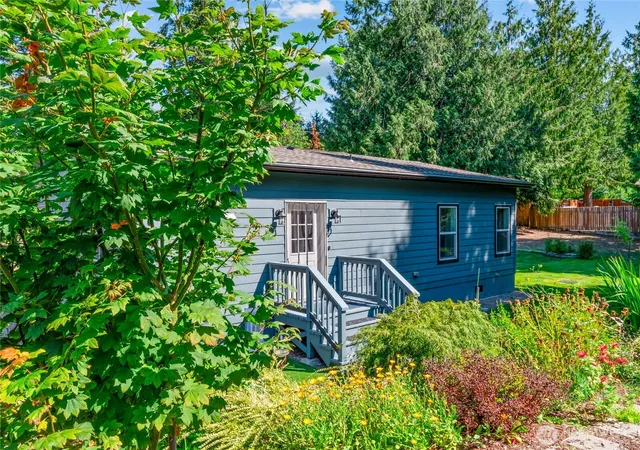 Photo 3 of Sale Pending at 181 W Maude St, Port Hadlock, WA 98339 | MLS# NWM2571340 | Listing updated on 2026-10-01