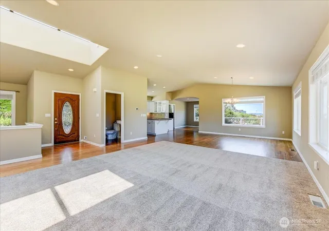 Photo 4 of Single family home for sale at 8170 Cultus Dr, Clinton, WA 98236 | MLS# NWM2571342 | Listing updated on 2026-10-01