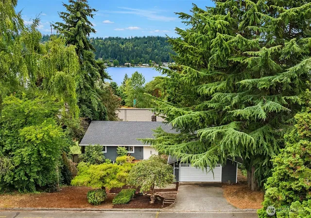 Photo 1 of Single family home for sale at 5761 110th Avenue Se, Bellevue, WA 98006 | MLS# NWM2571346 | Listing updated on 2026-09-22