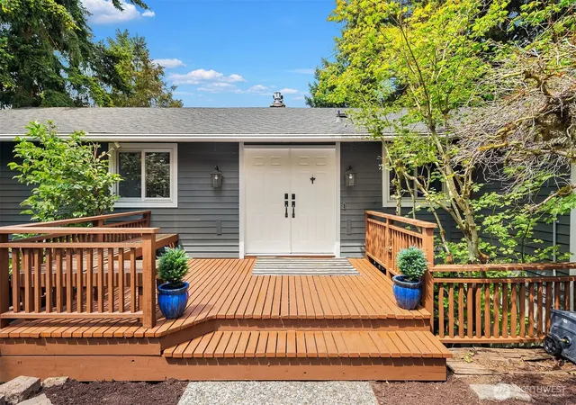 Photo 3 of Single family home for sale at 5761 110th Avenue Se, Bellevue, WA 98006 | MLS# NWM2571346 | Listing updated on 2026-09-22