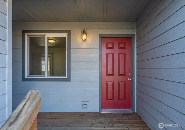 Photo 4 of Single family home for sale at 139 Hannah Ln, Chehalis, WA 98532 | MLS# NWM2571363 | Listing updated on 2026-09-30