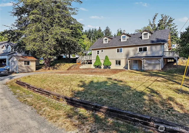 Photo 3 of Single family home for sale at 25010 Morgan St, Black Diamond, WA 98010 | MLS# NWM2571367 | Listing updated on 2026-09-25
