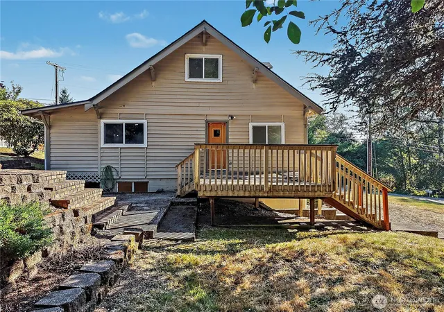 Photo 3 of Single family home for sale at 25010 Morgan St, Black Diamond, WA 98010 | MLS# NWM2571367 | Listing updated on 2026-09-25