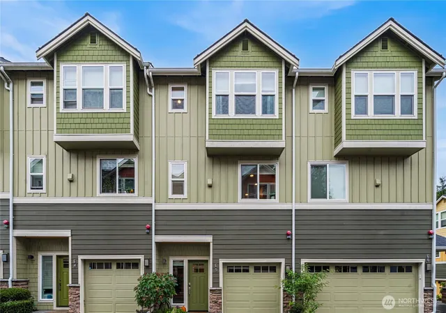 Photo 2 of Townhouse for sale at 23000 Ne 8th Street #E5, Sammamish, WA 98074 | MLS# NWM2571376 | Listing updated on 2026-10-02