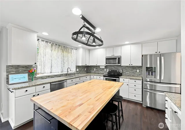 Photo 3 of Single family home for sale at 1221 85th Drive NE, Lake Stevens, WA 98258 | MLS# NWM2571407 | Listing updated on 2026-10-01