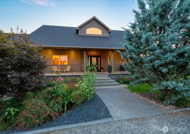 Photo 1 of Single family home for sale at 9334 N Cyn View Pr Ne, Benton City, WA 99320 | MLS# NWM2571412 | Listing updated on 2026-09-25