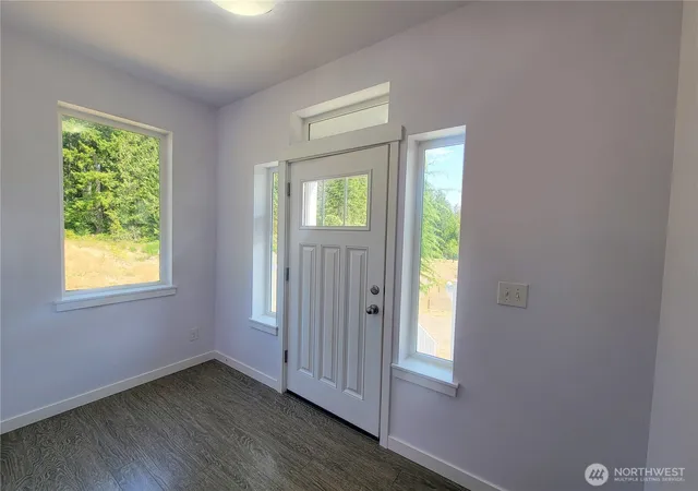 Photo 4 of Single family home for sale at 5112 Bear Paw Ct NW, Silverdale, WA 98383 | MLS# NWM2571415 | Listing updated on 2026-09-23