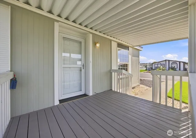 Photo 3 of Manufactured home for sale at 312 S Columbia Ctr Blvd #106, Kennewick, WA 99336 | MLS# NWM2571416 | Listing updated on 2026-09-25