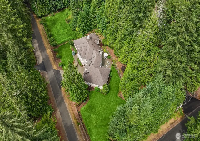 Photo 4 of Sale Pending at 15118 262nd Avenue SE, Issaquah, WA 98027 | MLS# NWM2571449 | Listing updated on 2026-09-21