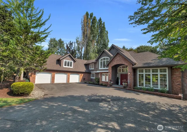Photo 2 of Sale Pending at 12914 182nd Ave Ne, Redmond, WA 98052 | MLS# NWM2571450 | Listing updated on 2026-09-06