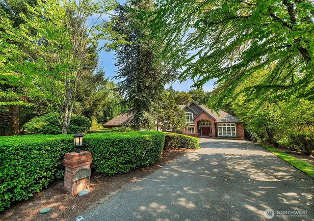 Photo 3 of Sale Pending at 12914 182nd Ave Ne, Redmond, WA 98052 | MLS# NWM2571450 | Listing updated on 2026-09-06