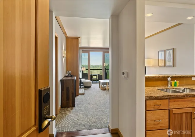 Photo 3 of Condo for sale at 3600 Suncadia Trl #3051, Cle Elum, WA 98922 | MLS# NWM2571452 | Listing updated on 2026-09-30