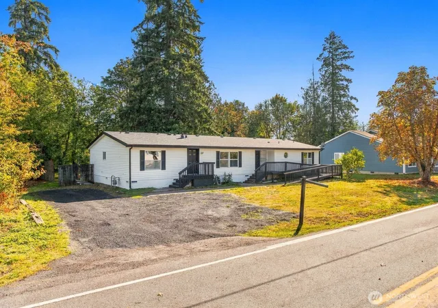 Photo 2 of Manufactured home for sale at 5320 Erlands Point Rd NW, Bremerton, WA 98312 | MLS# NWM2571474 | Listing updated on 2026-10-22