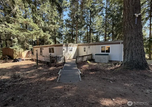 Photo 2 of Manufactured home for sale at 32217 65th Ave Ct Sw, Roy, WA 98580 | MLS# NWM2571480 | Listing updated on 2026-09-29