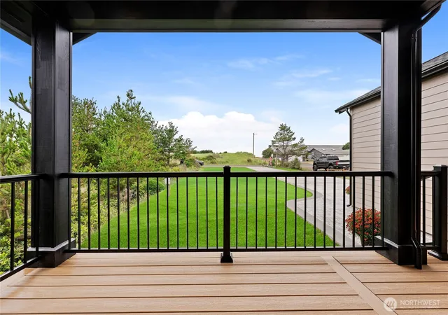 Photo 4 of Single family home for sale at 31604 G St, Ocean Park, WA 98640 | MLS# NWM2571483 | Listing updated on 2026-09-25
