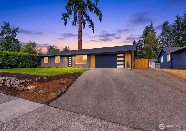 Photo 2 of Sale Pending at 3277 Madrona Dr Se, Port Orchard, WA 98366 | MLS# NWM2571497 | Listing updated on 2026-09-25