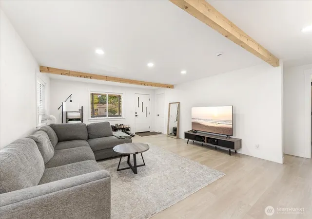 Photo 3 of Single family home for sale at 409 3rd Avenue Se, Pacific, WA 98047 | MLS# NWM2571502 | Listing updated on 2026-09-25