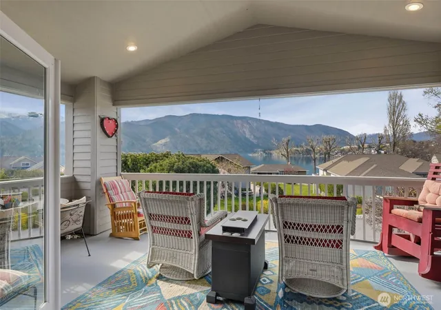Photo 1 of Single family home for sale at 207 Manson View Dr, Manson, WA 98831 | MLS# NWM2571504 | Listing updated on 2026-09-25