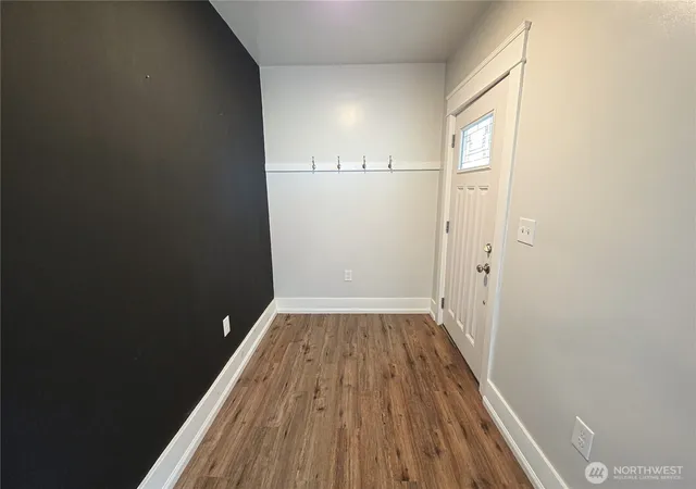Photo 3 of Single family home for sale at 1002 Tecumseh St, Aberdeen, WA 98520 | MLS# NWM2571515 | Listing updated on 2026-09-29