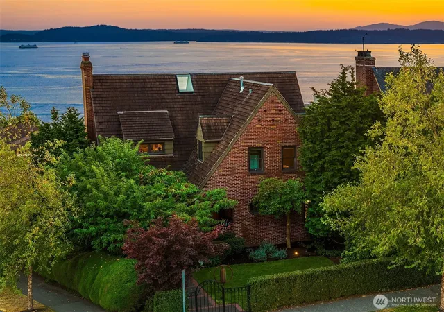 Photo 1 of Single family home for sale at 2301 Rosemont Pl W, Seattle, WA 98199 | MLS# NWM2571537 | Listing updated on 2026-10-01