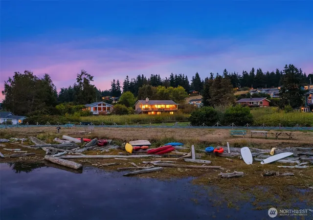 Photo 3 of Sale Pending at 2682 Sunlight Beach Rd, Clinton, WA 98236 | MLS# NWM2571570 | Listing updated on 2026-09-20