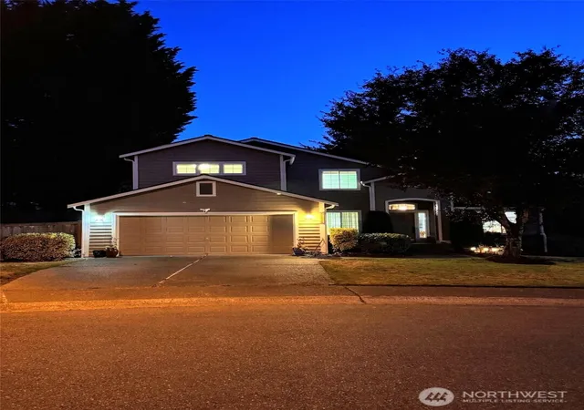 Photo 4 of Single family home for sale at 26025 157th Avenue SE, Covington, WA 98042 | MLS# NWM2571572 | Listing updated on 2026-09-22