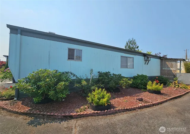 Photo 2 of Manufactured home for sale at 159 136th Street S #15, Tacoma, WA 98444 | MLS# NWM2571578 | Listing updated on 2026-09-25