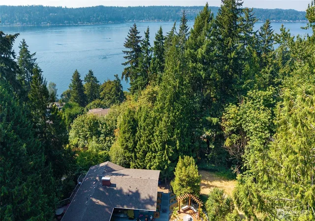 Photo 1 of Sale Pending at 20 Xx 192nd Ave Se, Sammamish, WA 98075 | MLS# NWM2571612 | Listing updated on 2026-09-22