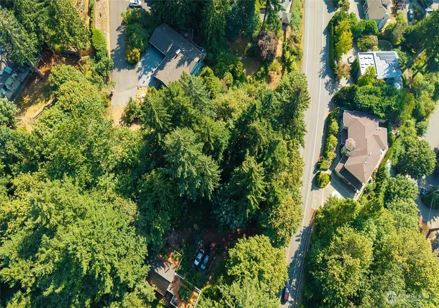 Photo 3 of Sale Pending at 20 Xx 192Nd Ave Se, Sammamish, WA 98075 | MLS# NWM2571612 | Listing updated on 2026-09-22