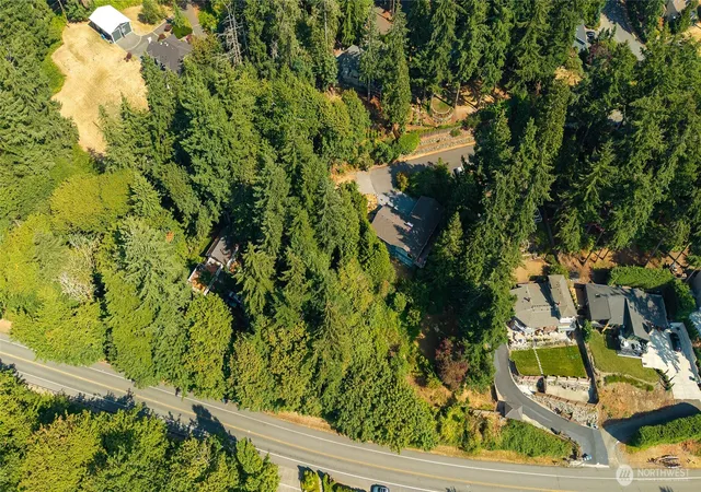Photo 4 of Sale Pending at 20 Xx 192Nd Ave Se, Sammamish, WA 98075 | MLS# NWM2571612 | Listing updated on 2026-09-22
