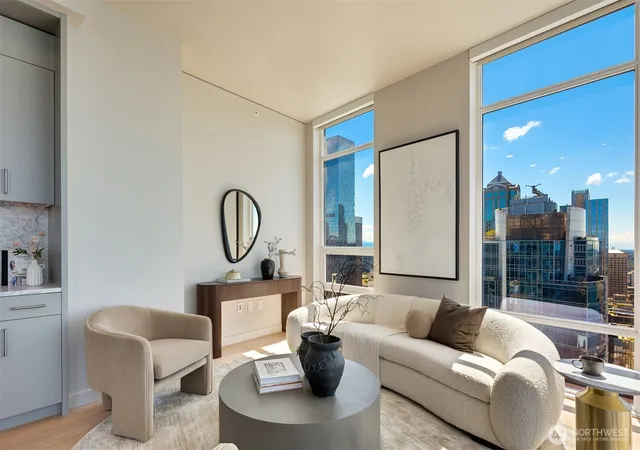 Photo 4 of Condo for sale at 121 Stewart St #3704, Seattle, WA 98101 | MLS# NWM2571621 | Listing updated on 2026-09-27
