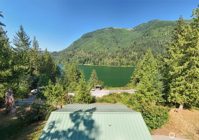 Photo 3 of Single family home for sale at 9273 Black Mountain Ln, Maple Falls, WA 98266 | MLS# NWM2571638 | Listing updated on 2026-09-29