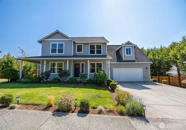 Photo 1 of Single family home for sale at 1183 D St, Blaine, WA 98230 | MLS# NWM2571639 | Listing updated on 2026-09-25