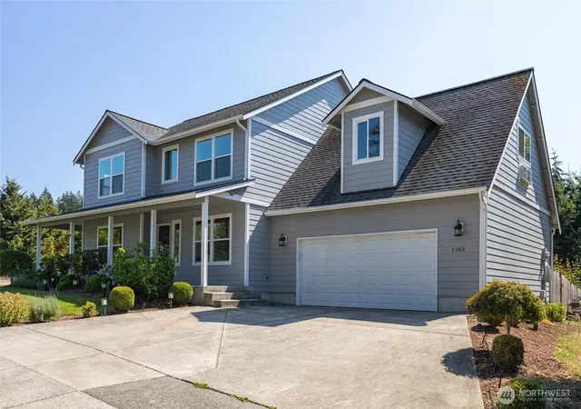 Photo 2 of Single family home for sale at 1183 D St, Blaine, WA 98230 | MLS# NWM2571639 | Listing updated on 2026-09-25