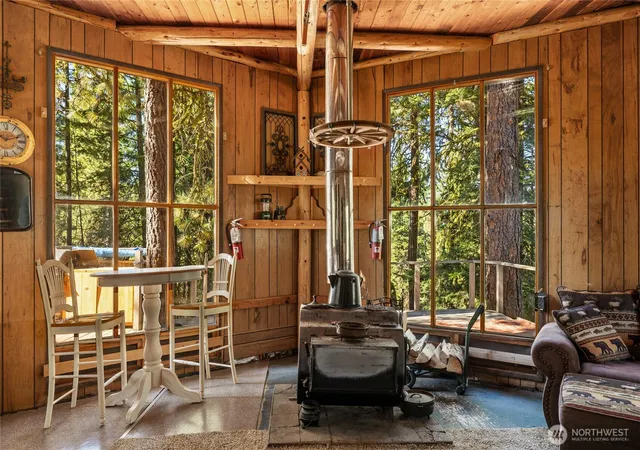 Photo 3 of Single family home for sale at 330 Eagle Rd, Cle Elum, WA 98922 | MLS# NWM2571640 | Listing updated on 2026-09-24