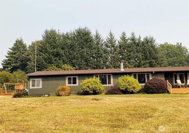 Photo 3 of Sale Pending at 7701 Ne 339th Street, La Center, WA 98629 | MLS# NWM2571644 | Listing updated on 2026-09-24