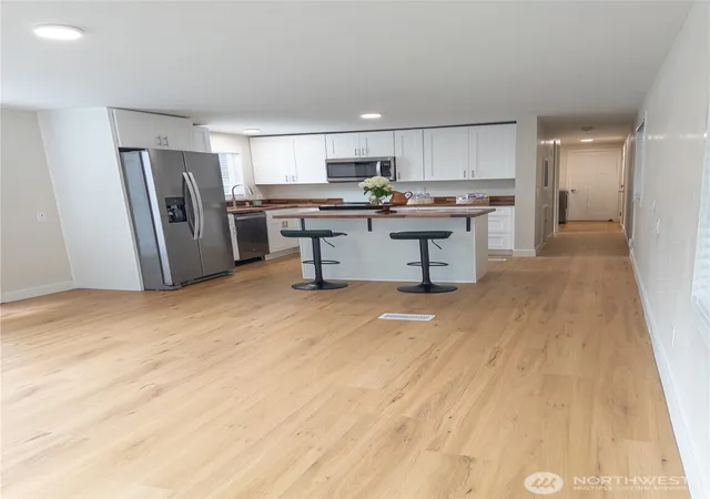 Photo 4 of Manufactured home for sale at 3333 228th Street SE #84, Bothell, WA 98021 | MLS# NWM2571659 | Listing updated on 2026-09-25