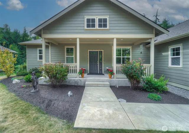 Photo 2 of Single family home for sale at 510 Mount Constance Wy, Port Ludlow, WA 98365 | MLS# NWM2571671 | Listing updated on 2026-10-01