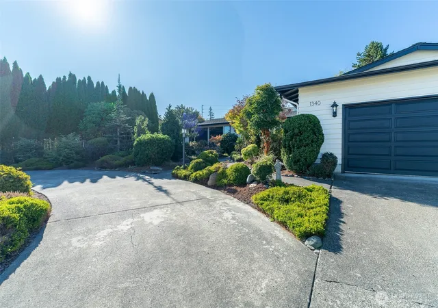 Photo 3 of Single family home for sale at 1340 E 8th Street, Port Angeles, WA 98362 | MLS# NWM2571682 | Listing updated on 2026-09-22