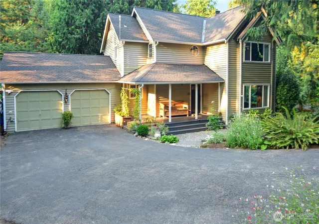 Photo 2 of Single family home for sale at 16732 Ne 138th Ct, Woodinville, WA 98072 | MLS# NWM2571688 | Listing updated on 2026-09-01
