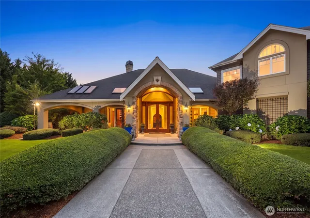 Photo 2 of Mansion for sale at 905 250th Avenue Ne, Sammamish, WA 98074 | MLS# NWM2571702 | Listing updated on 2026-10-01