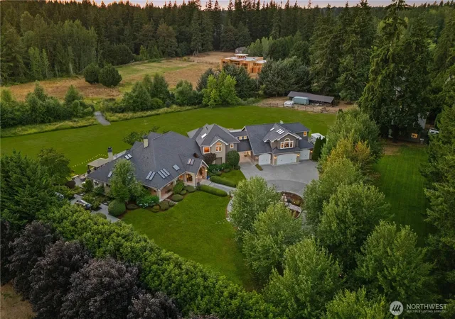 Photo 3 of Mansion for sale at 905 250th Avenue Ne, Sammamish, WA 98074 | MLS# NWM2571702 | Listing updated on 2026-10-01