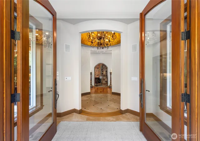 Photo 4 of Single family home for sale at 905 250th Avenue NE, Sammamish, WA 98074 | MLS# NWM2571702 | Listing updated on 2026-10-01